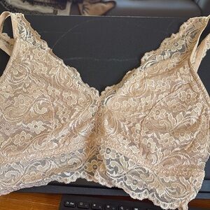 Smart and Sexy Lace Bralette